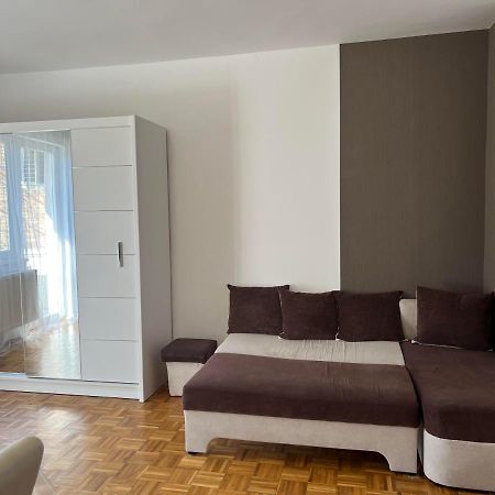 Centrum Szeged Apartman ภายนอก รูปภาพ