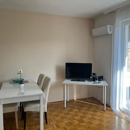 Centrum Szeged Apartman ภายนอก รูปภาพ