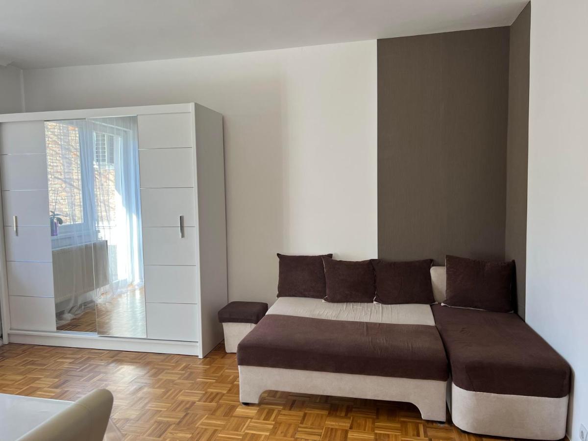 Centrum Szeged Apartman ภายนอก รูปภาพ
